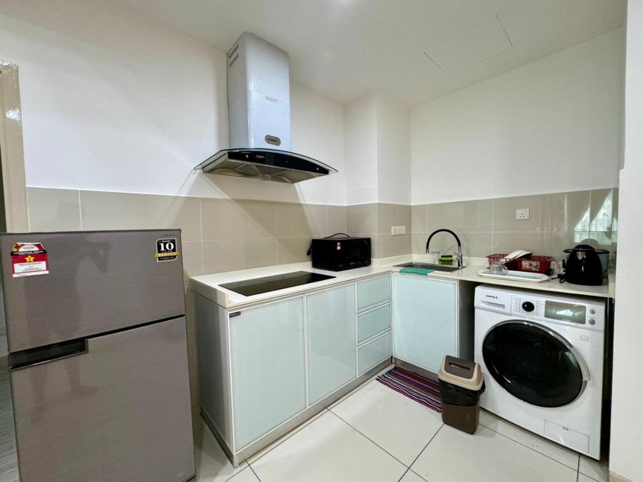 Sa Sutera Avenue Homestay Opposite Imago Kk Kota Kinabalu Exterior photo